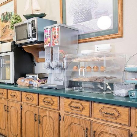 Knights Inn Litchfield Mn Zewnętrze zdjęcie
