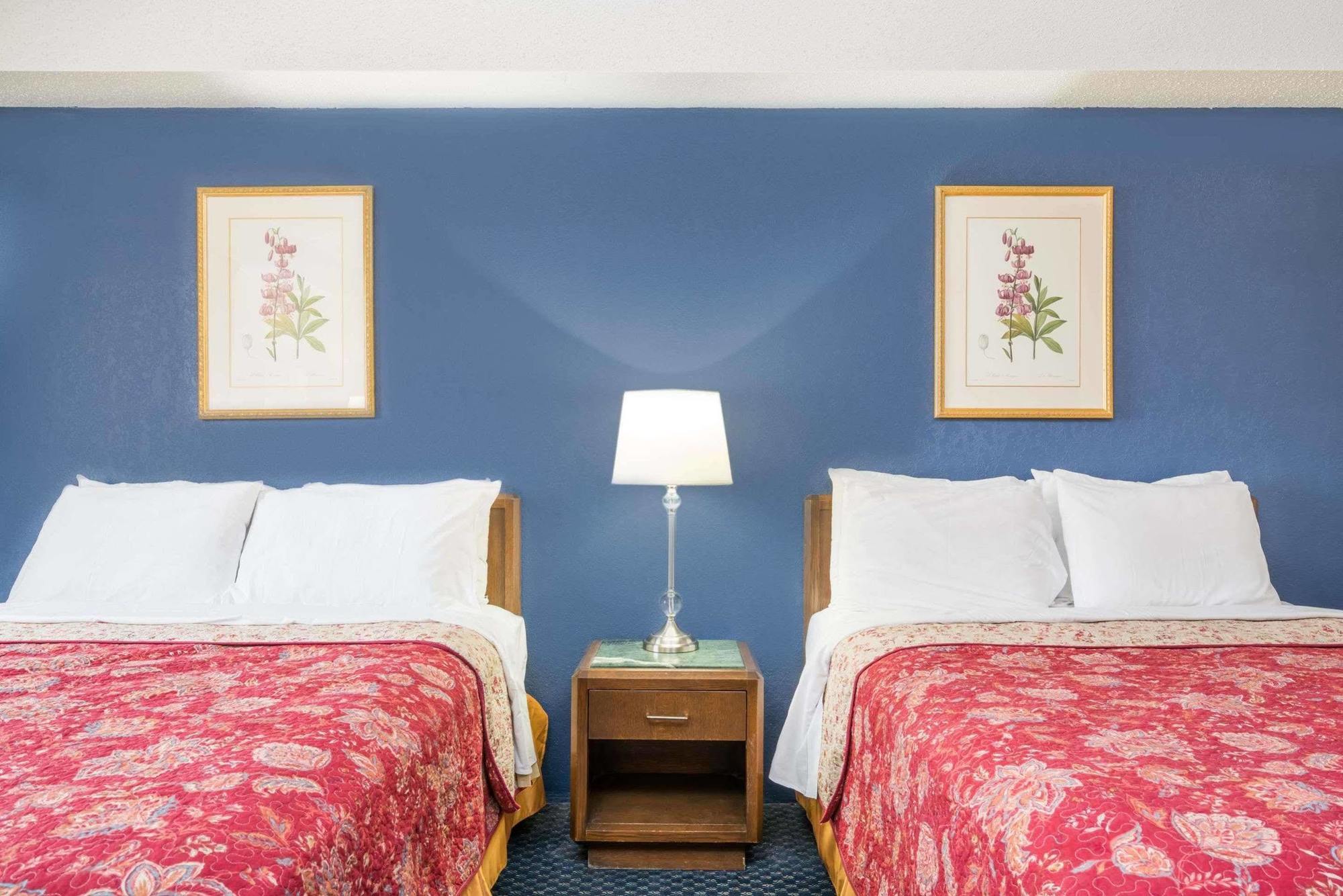 Knights Inn Litchfield Mn Zewnętrze zdjęcie